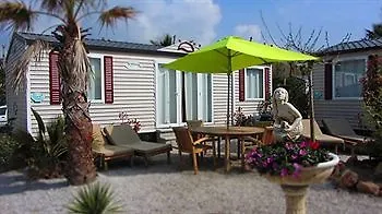 Best Holiday Hotel