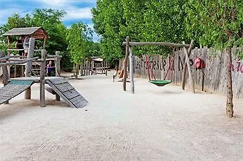 Best Holiday Hotell *