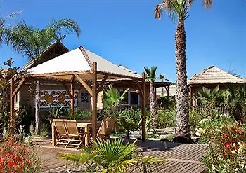 Best Holiday Hotell *